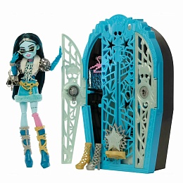 Кукла Monster High Фрэнки Штейн Monster High и модный шкафчик с 19 сюрпризами JBG81